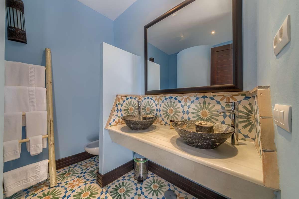 Apartamentos Turisticos Bahia De Trafalgar Zahora Dış mekan fotoğraf