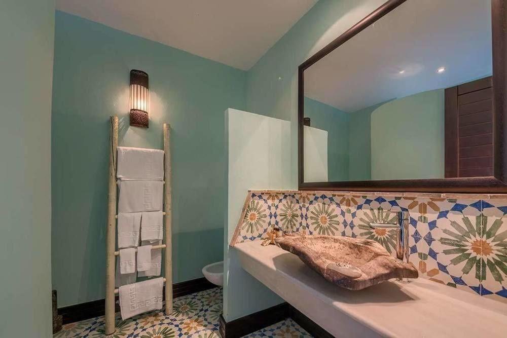 Apartamentos Turisticos Bahia De Trafalgar Zahora Dış mekan fotoğraf